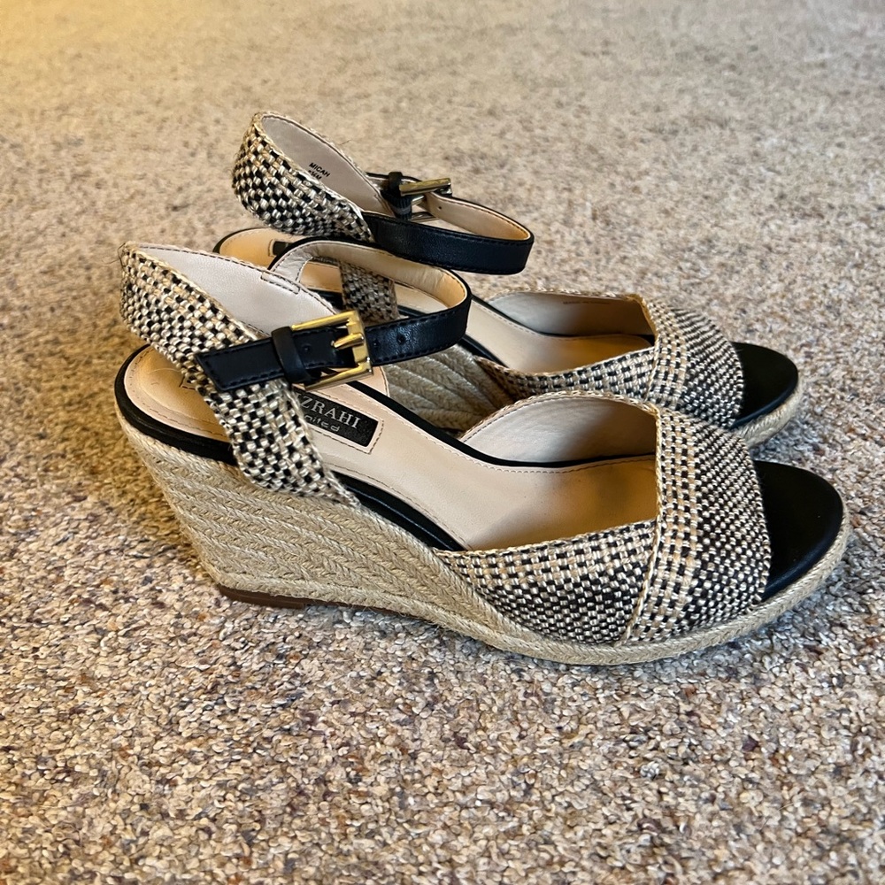 Isaac Mizrahi Black and Tan Wedge Sandals